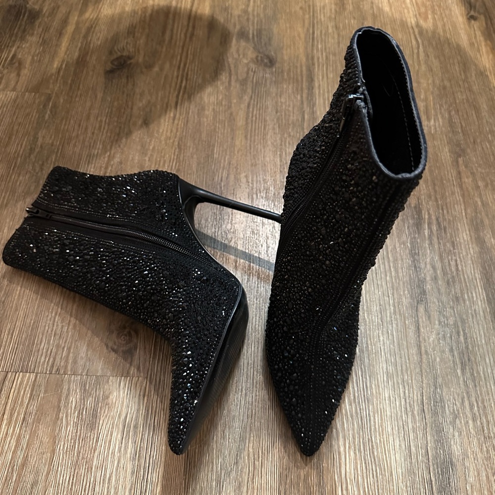 Steve Madden Black Rhinestone Booties